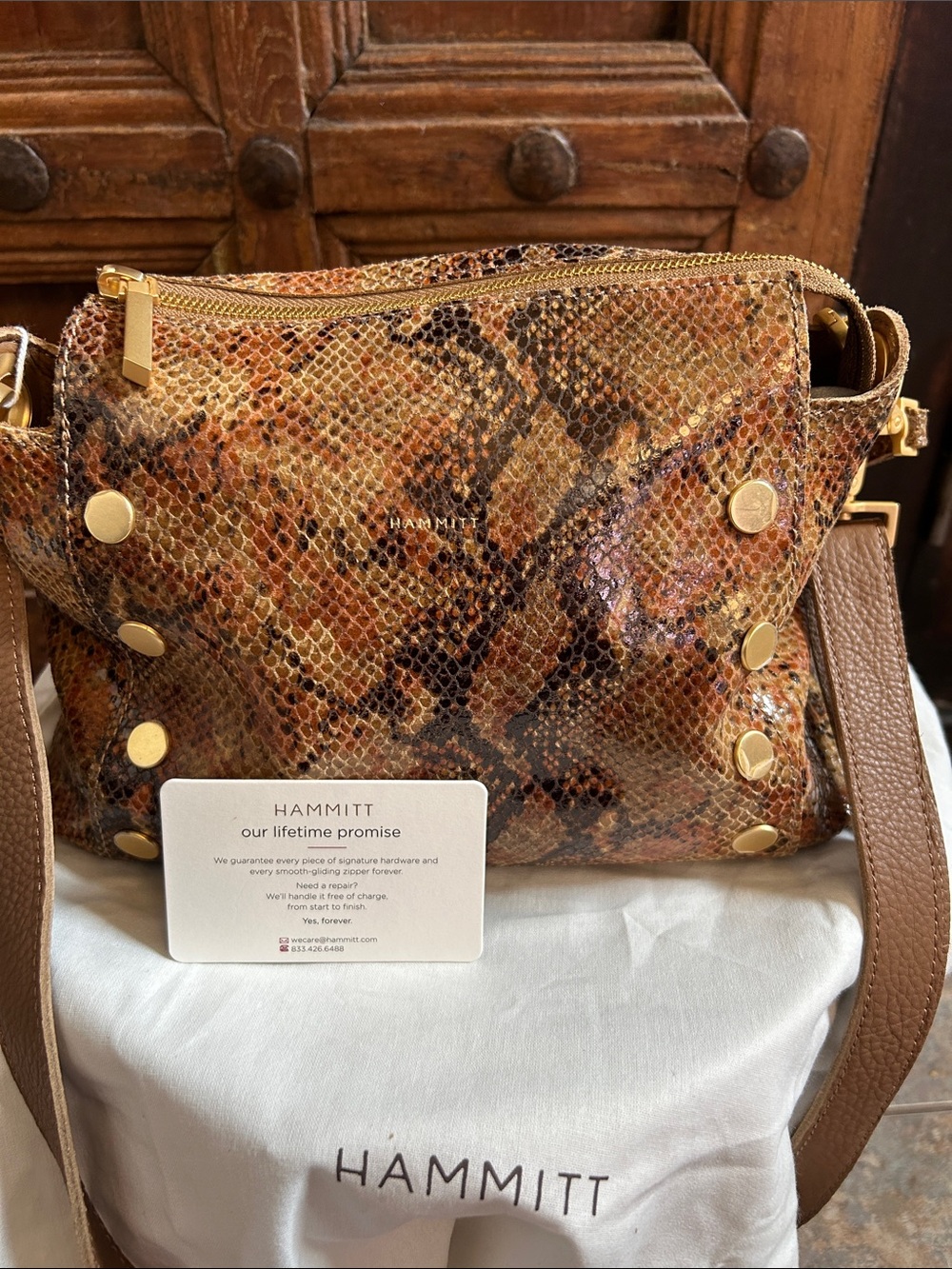 Hammitt Bryant Medium Shoulder Bag in Centerpiece Snake leather, NWT - Picture 4 of 12